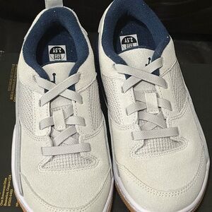 Air Jordan Flight Court kids size 1.5Y